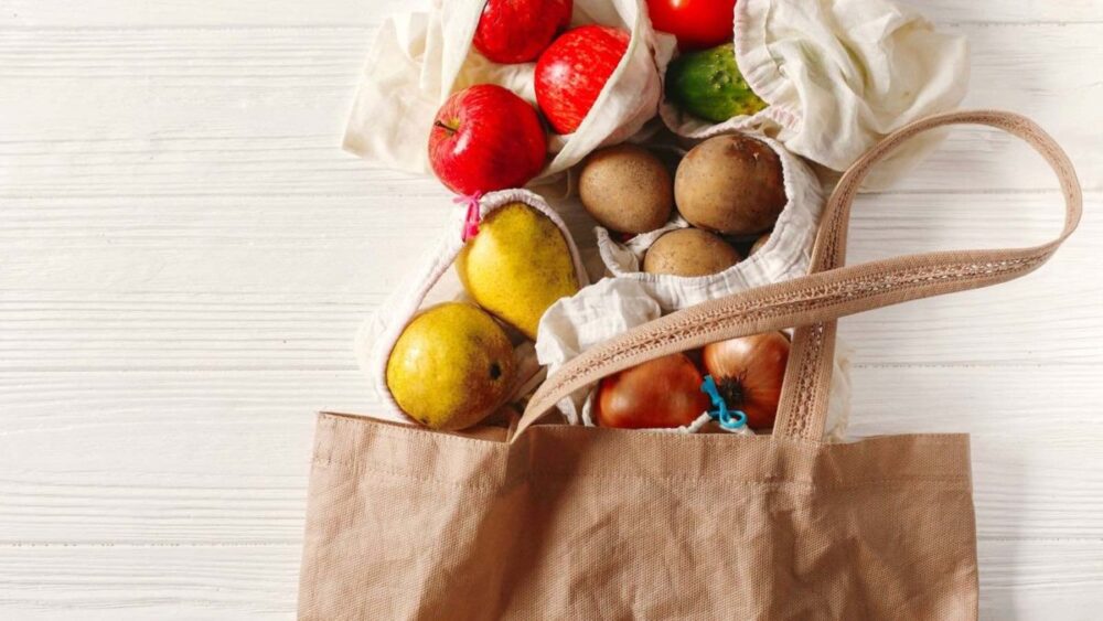 The Best Alternatives To Single-Use Plastic Bags For Your Business