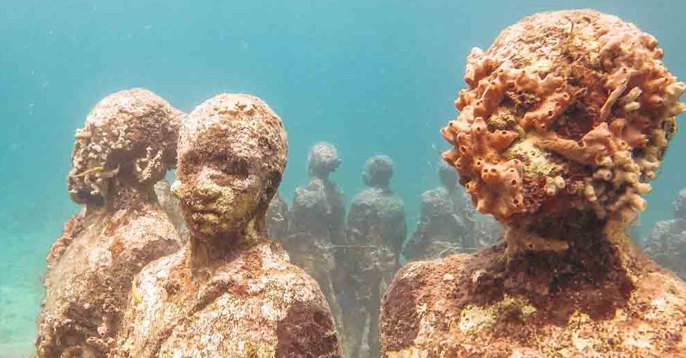 Snorkeling in grenada at the underwater sculpture park