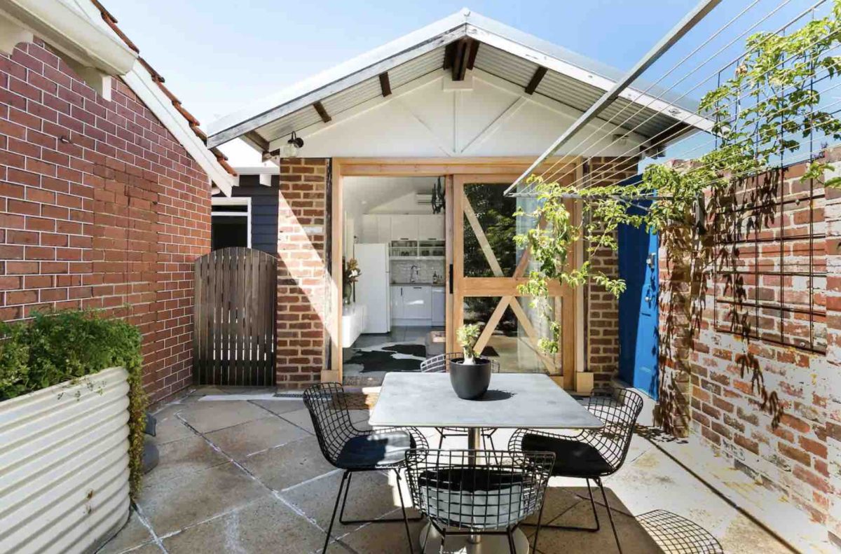 Tudor Lodge Garage perth airbnb