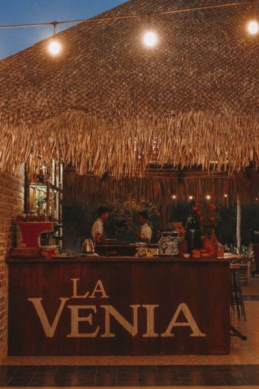 Tamarindos bar area